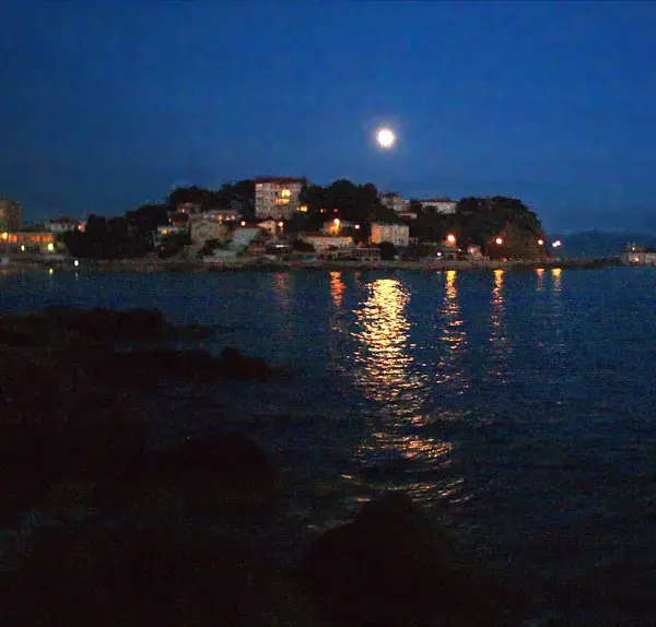 Cuisiniste sur Mesure 83 Cuisiniste sur mesure Bandol